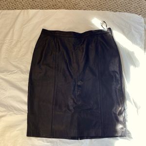 Genuine leather skirt - size 18W